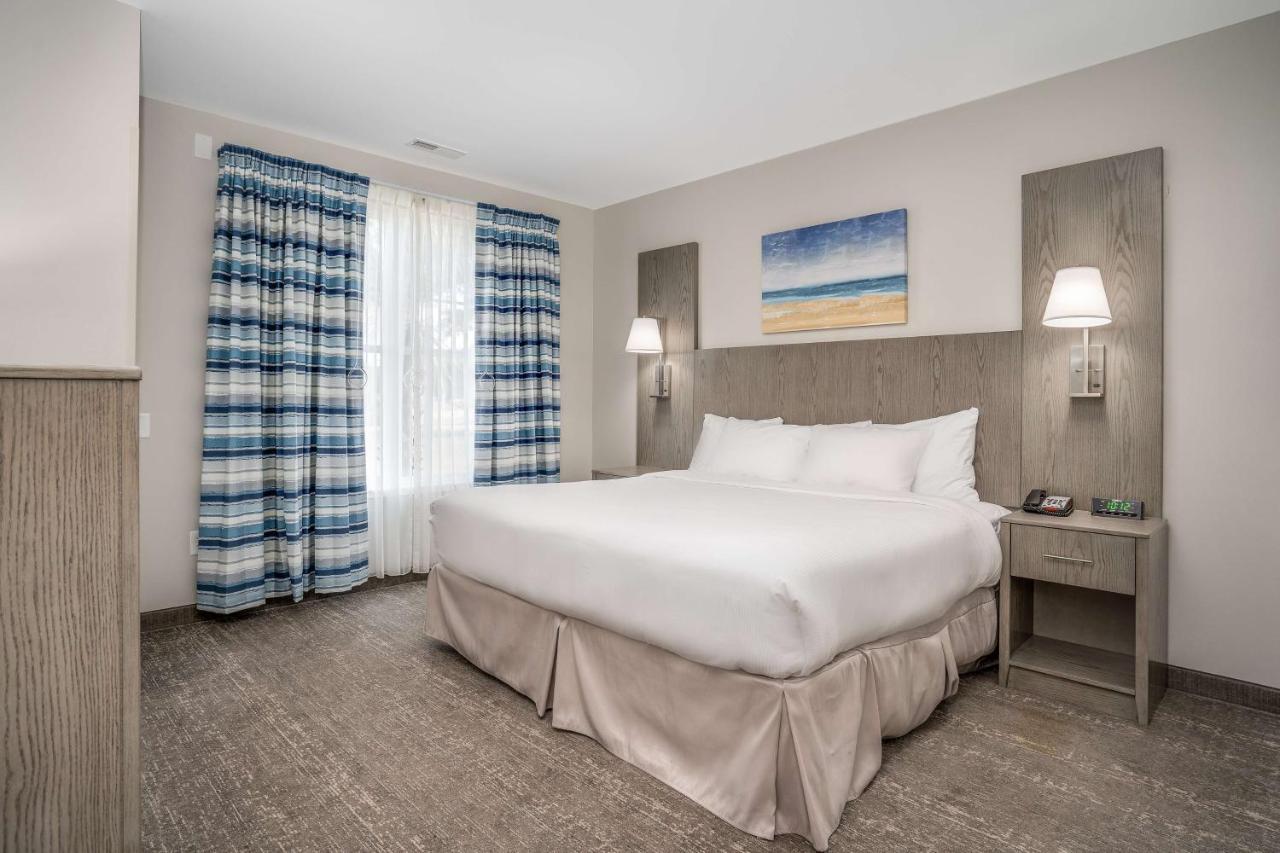 Lighthouse Suites - Best Western Signature Collection Emerald Isle Extérieur photo