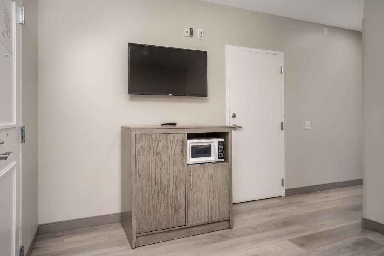 Lighthouse Suites - Best Western Signature Collection Emerald Isle Extérieur photo