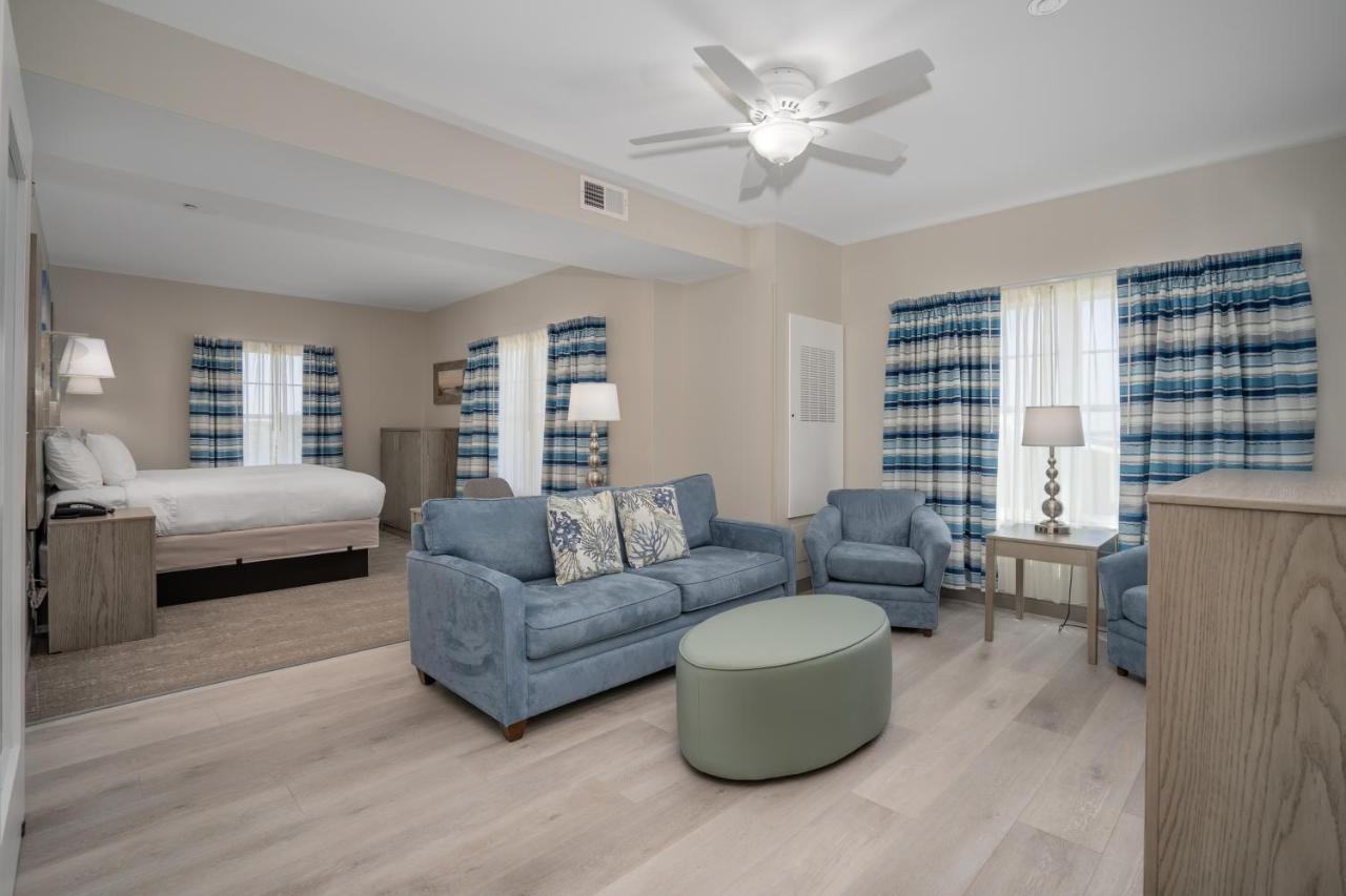 Lighthouse Suites - Best Western Signature Collection Emerald Isle Extérieur photo
