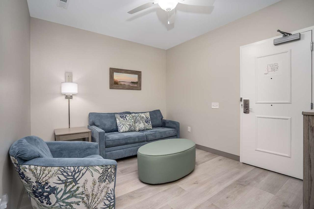 Lighthouse Suites - Best Western Signature Collection Emerald Isle Extérieur photo
