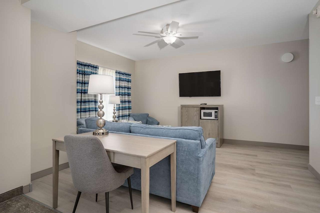 Lighthouse Suites - Best Western Signature Collection Emerald Isle Extérieur photo